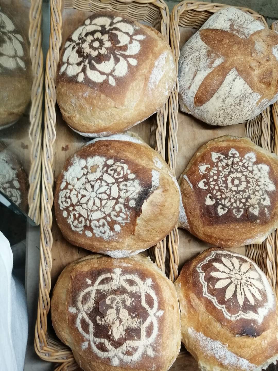 Decorative loaves arranged in baskets